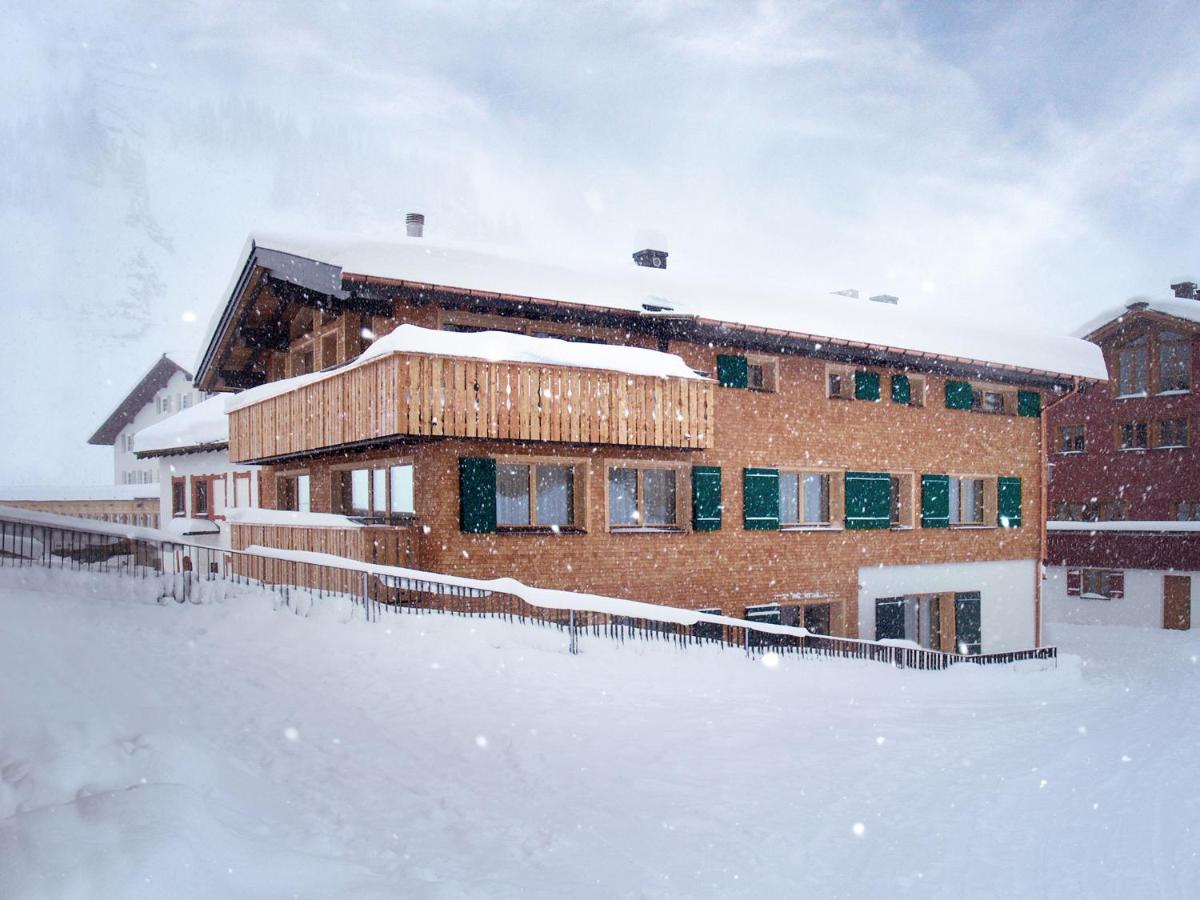 Haus Burgi - Angelika Walch Apartment Stuben am Arlberg Exterior photo